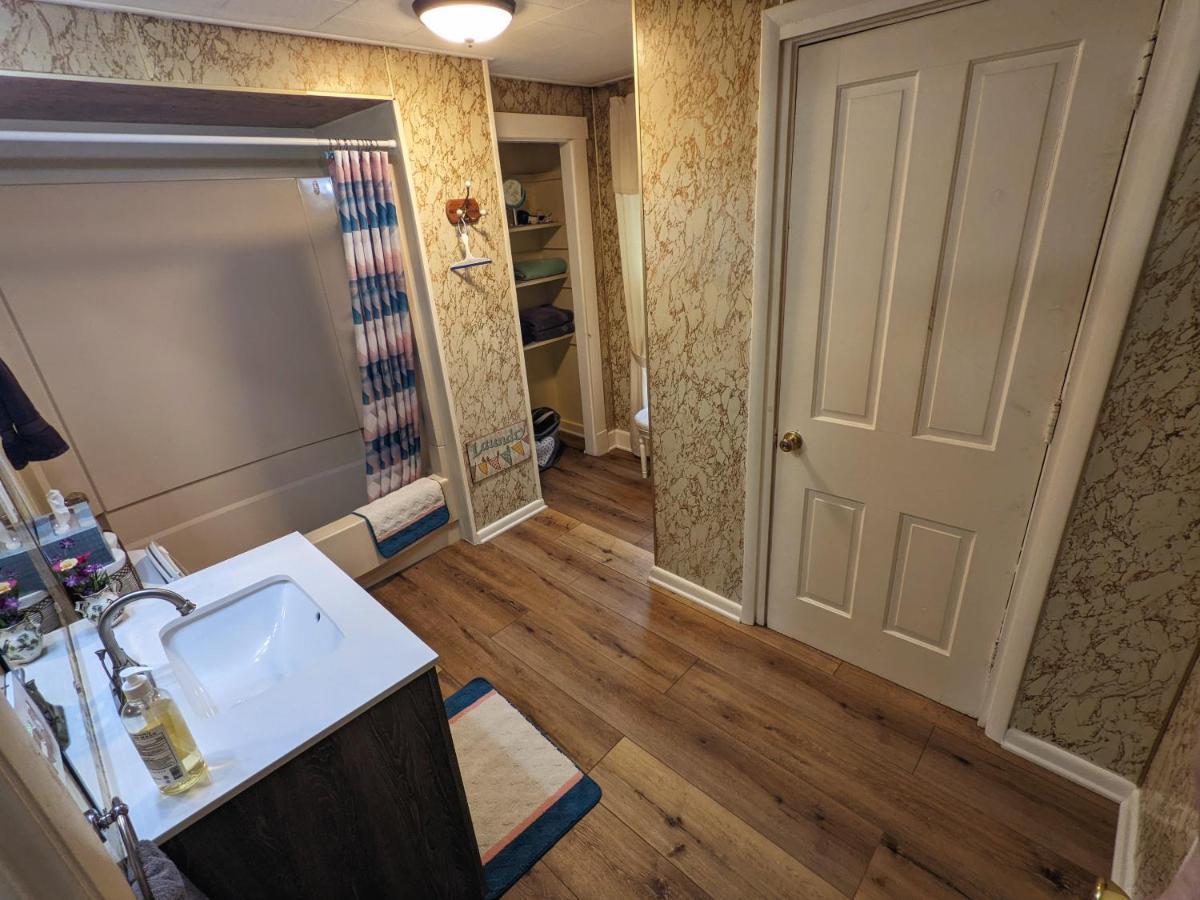 The Estate Loft In Downtown Milford Apartman Kültér fotó
